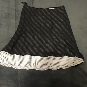 ⚫️Black + white polka dot skirt
